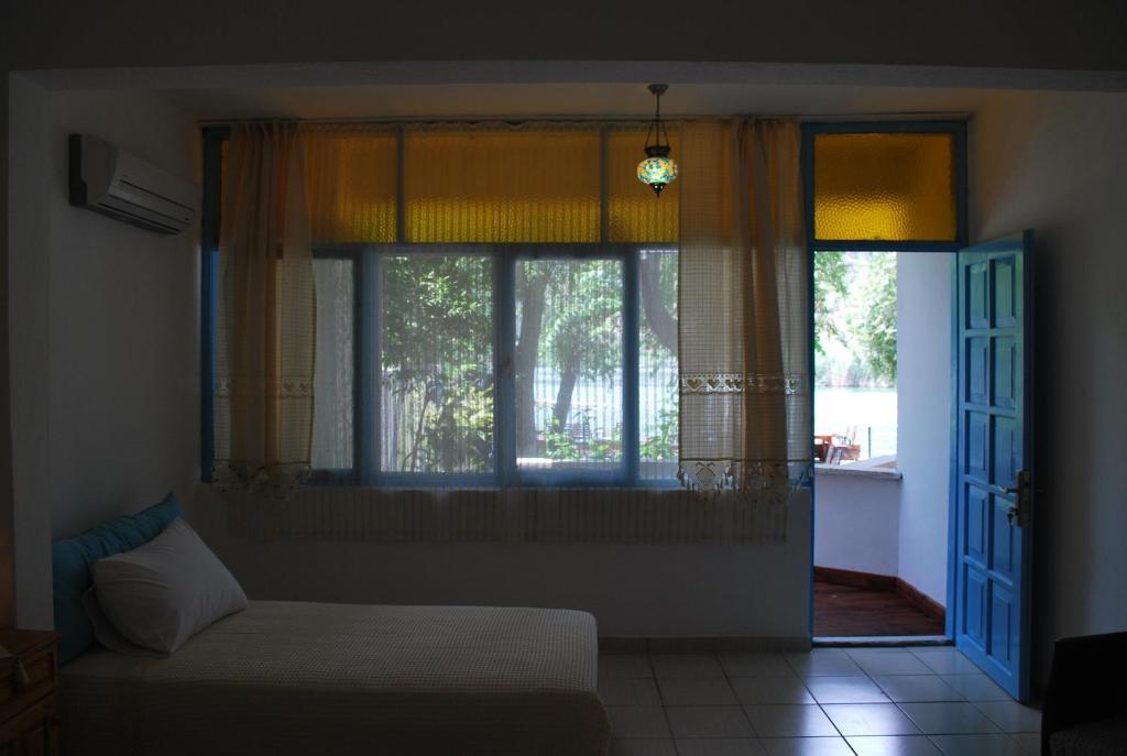 דליאן Myra Hotel מראה חיצוני תמונה