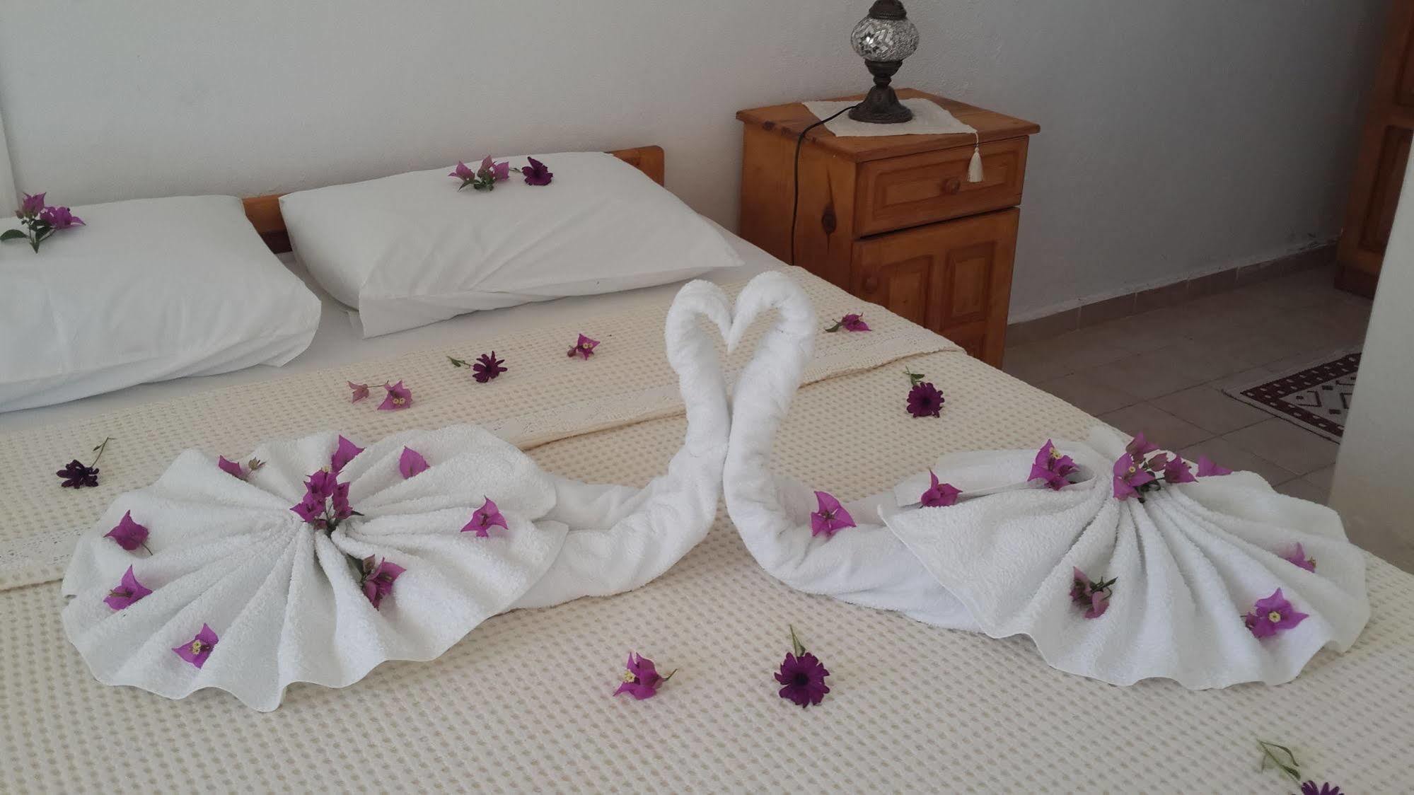 דליאן Myra Hotel מראה חיצוני תמונה